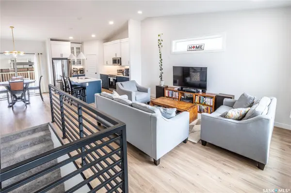 1002 Maplewood DRIVE, Moose Jaw, SK S6J 0E4