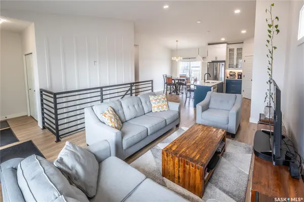 1002 Maplewood DRIVE, Moose Jaw, SK S6J 0E4