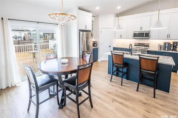 1002 Maplewood DRIVE, Moose Jaw, SK S6J 0E4