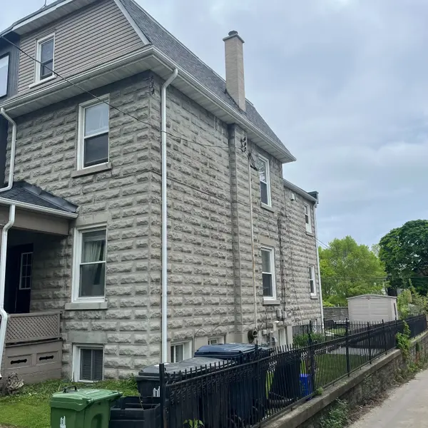 57 Humberside AVE, Toronto W02, ON M6P 1J6