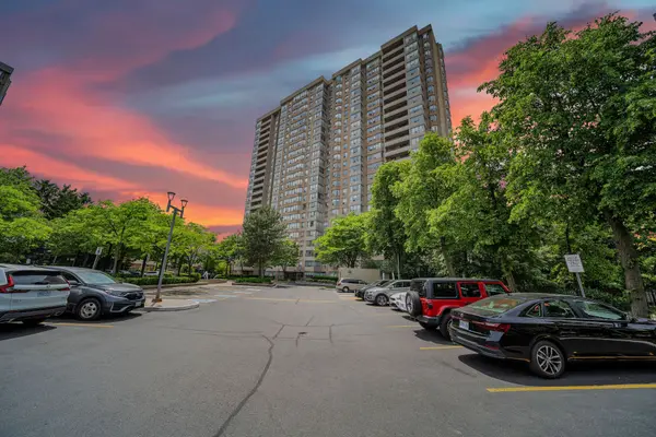 30 Malta AVE #505, Brampton, ON L6Y 4S5