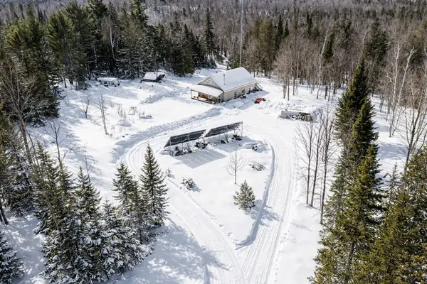 154 Proulx LN, Lanark Highlands, ON K0G 1K0