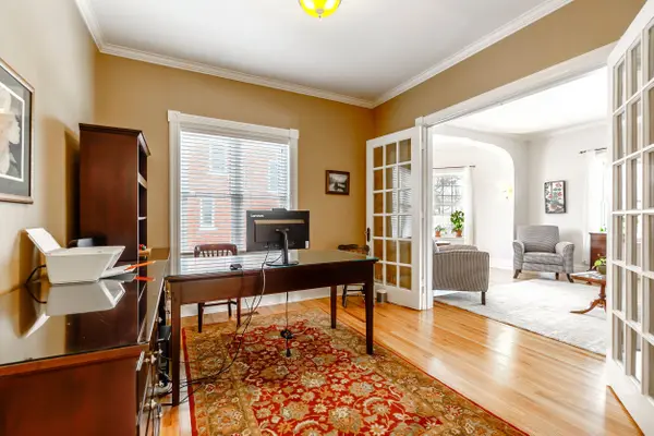 558 Gilmour ST, Peterborough, ON K9H 2K2