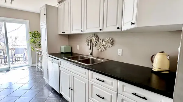 15 Chancton CRES, London South, ON N6E 2Y5