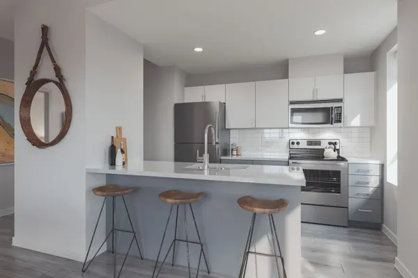 353 Gardner ST #503, Vanier And Kingsview Park, ON K1L 7V8