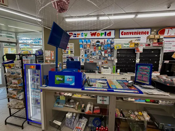 48 Ridge RD, Deep River, ON K0J 1P0