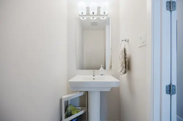 124 Hackamore CRES, Stittsville - Munster - Richmond, ON K0A 2Z0