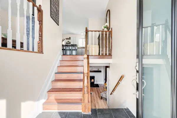 2437 Henri Menard CT, Clarence-rockland, ON K0A 2A0