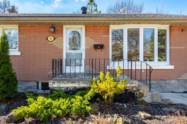 58 LOWREY ST S, Cambridge, ON N1R 4Z6