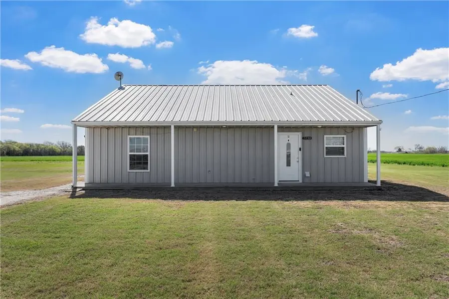 5730 Leroy Parkway, West, TX 76691