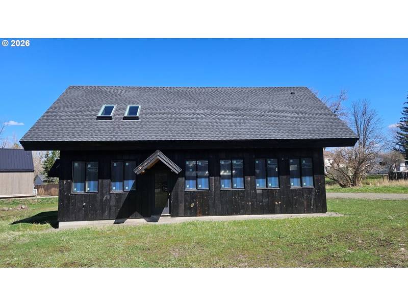 301 W MCCULLY DR, Joseph, OR 97846