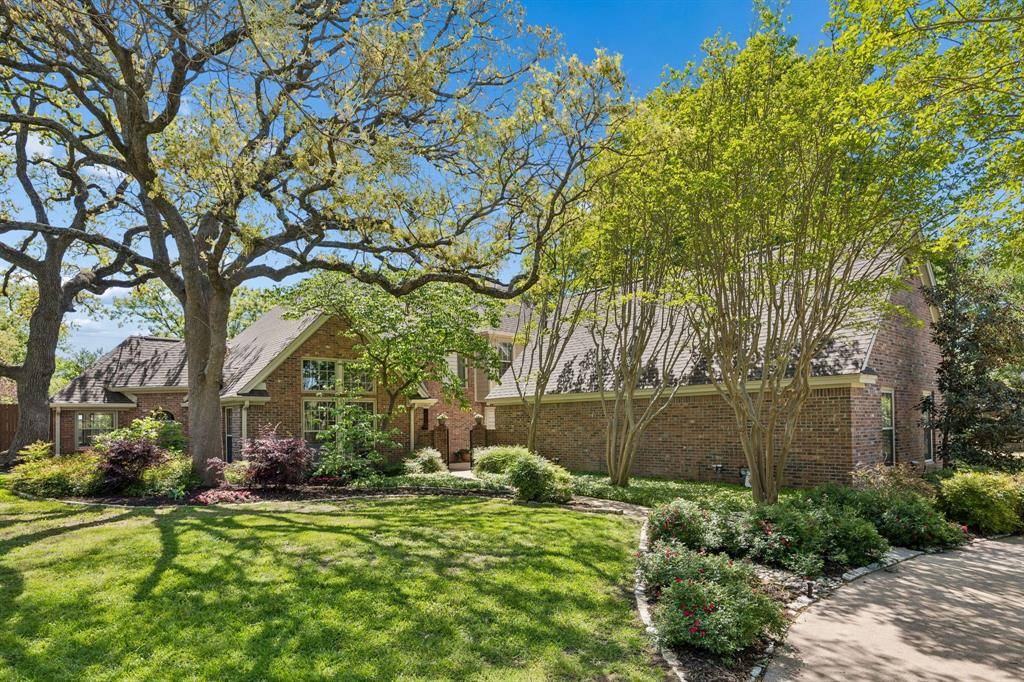 1355 Woodbrook Lane, Southlake, TX 76092
