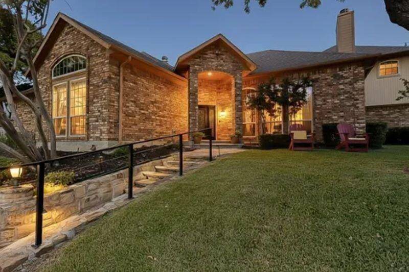 2806 Sausalito Drive, Carrollton, TX 75007