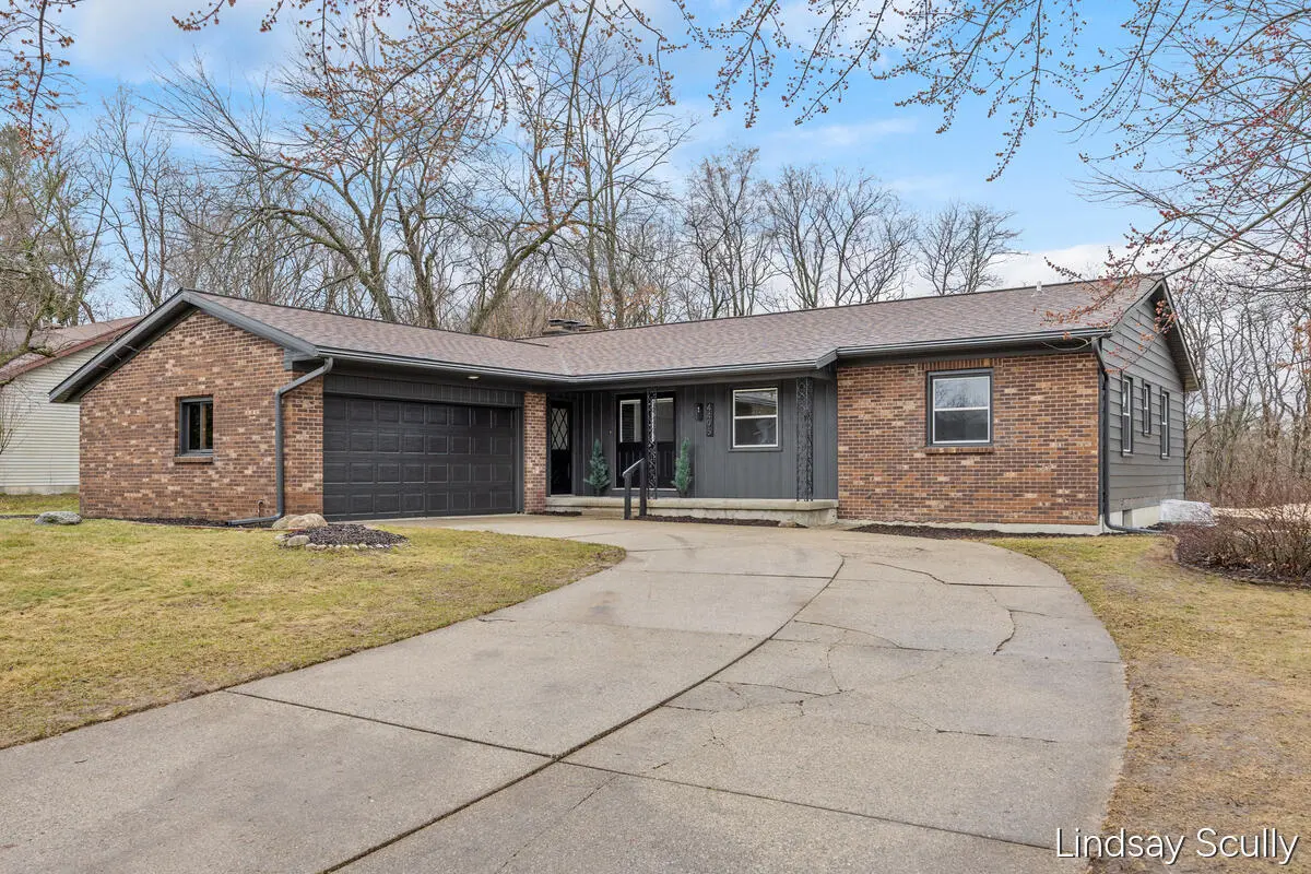 4495 Trail View DR NE, Plainfield Twp, MI 49525