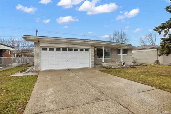 36745 Adele DR, Sterling Heights, MI 48312