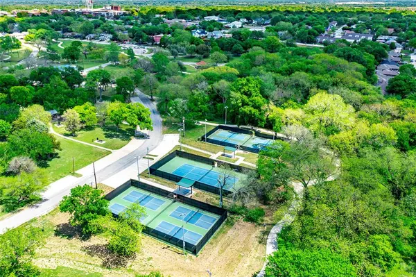 800 S Kentucky Street, Mckinney, TX 75069