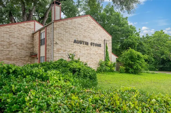 123 Austin Stone Drive, Duncanville, TX 75137