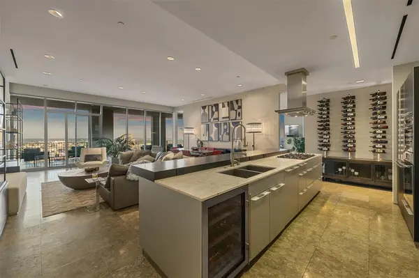 1717 Arts Plaza #2202, Dallas, TX 75201