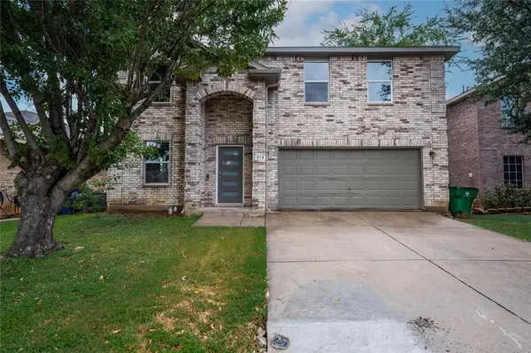 513 Creekbend Street,  Crowley,  TX 76036