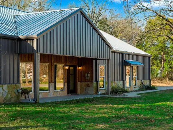 239 County Road 1516, Alba, TX 75410