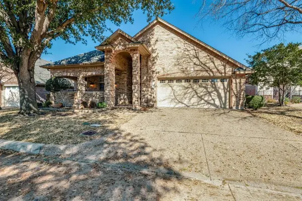 1008 Gabriel Lane, Fort Worth, TX 76116