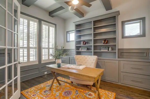 3812 W 5th Street, Fort Worth, TX 76107