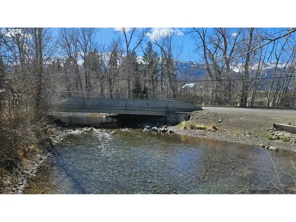 301 W MCCULLY DR, Joseph, OR 97846