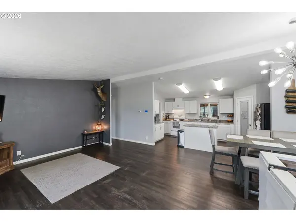 63111 FRUITDALE RD, Coos Bay, OR 97420