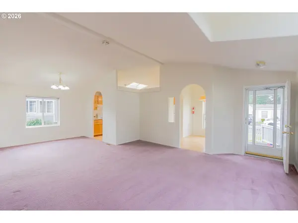 17508 NW SHADY FIR LOOP #16, Beaverton, OR 97006