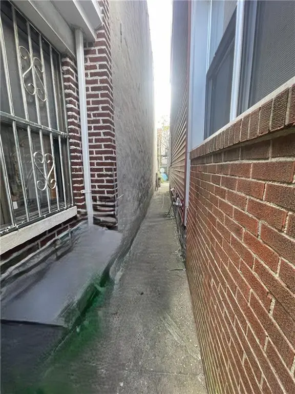 719 East 10th ST, Brooklyn, NY 11230