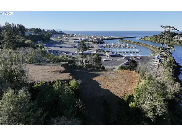 0000 S Bank Chetco Underpas, Brookings, OR 97415