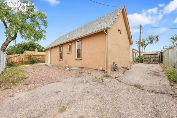 106 E Las Vegas ST, Colorado Springs, CO 80903