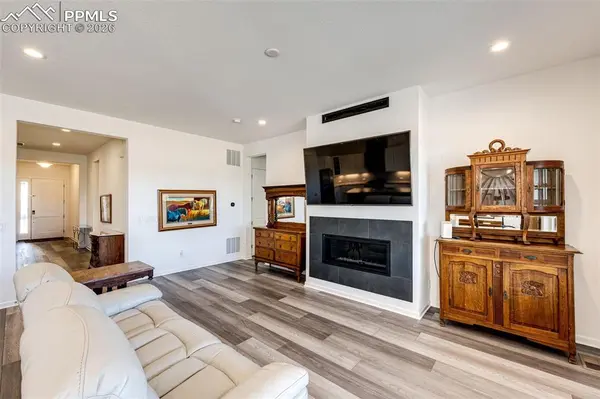 5681 Water Avens DR, Castle Rock, CO 80104