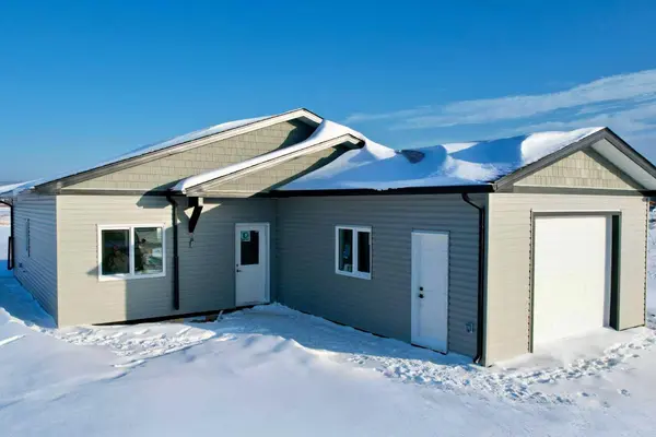 54 Lakeview PL, Whitecourt, AB T7S 1T5
