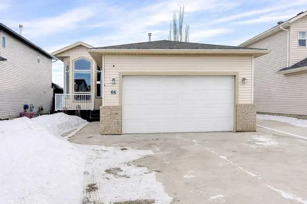 66 Pinnacle Lake Drive, Grande Prairie, AB T8W 0A9