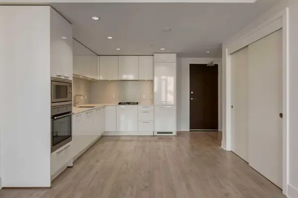 901 10 AVE SW #1505, Calgary, AB T2R 0B5