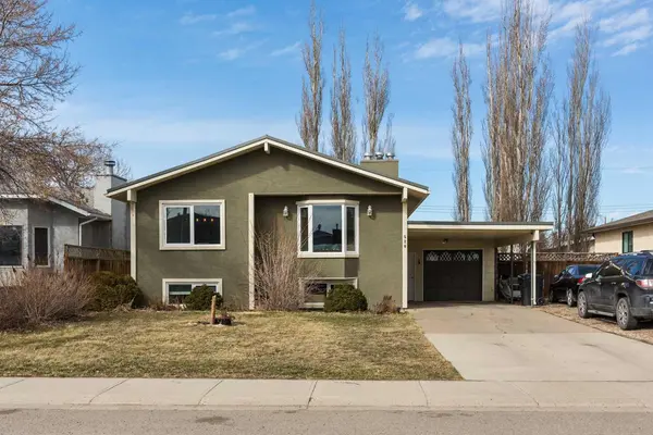 520 Maple Crescent, Picture Butte, AB T0K 1V0