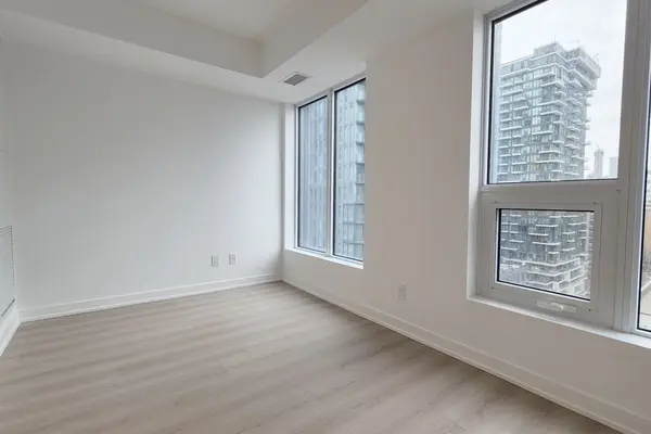 100 Queen ST E #1816, Toronto C08, ON M5C 0B5