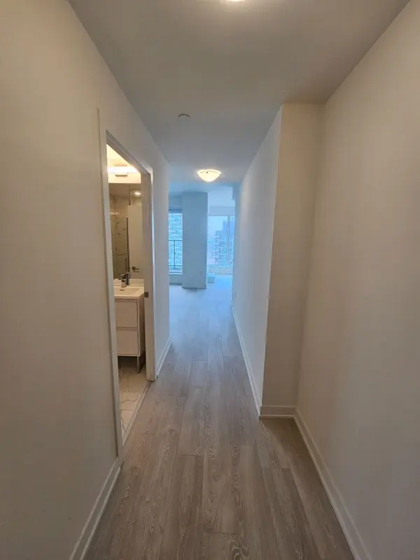 1 Quarrington LN #2815, Toronto C13, ON M3C 0S4