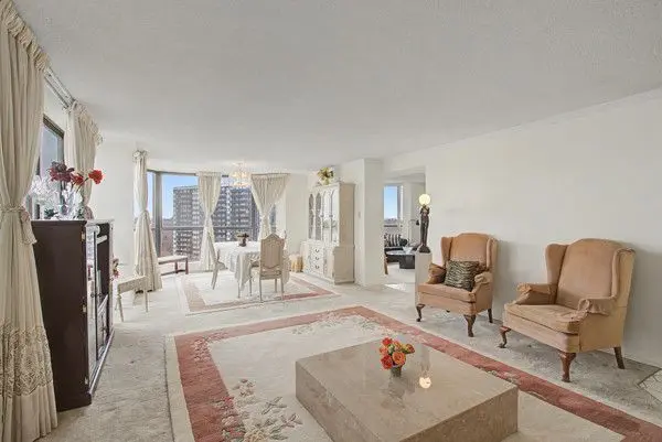 131 Torresdale AVE #1002, Toronto C07, ON M2R 3T1