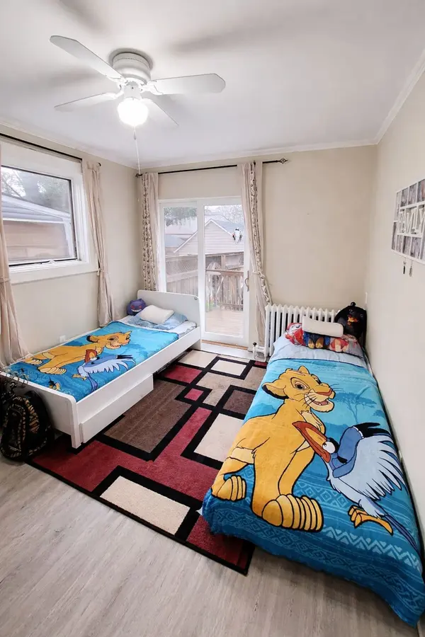 408 O'connor DR, Toronto E03, ON M4J 2W3