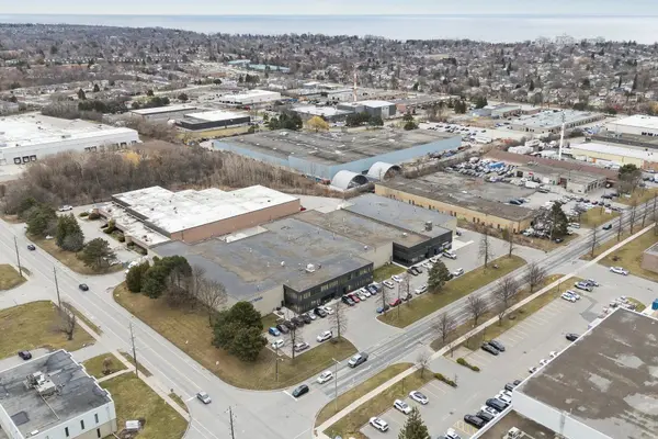 655 Finley AVE #Unit 1-2, Ajax, ON L1S 3V3