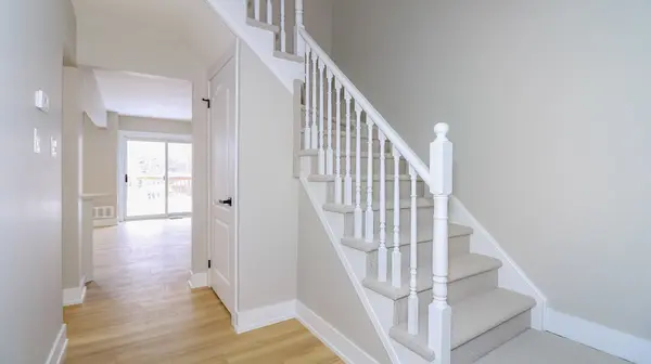 20 Kelly PL, Barrie, ON L4N 8N2