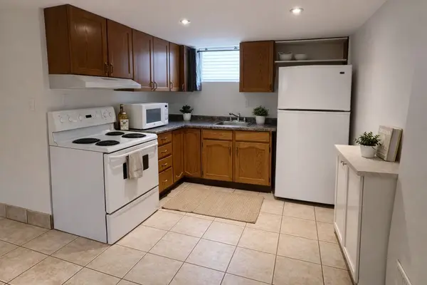 1470 Fisher AVE, Burlington, ON L7P 2L8