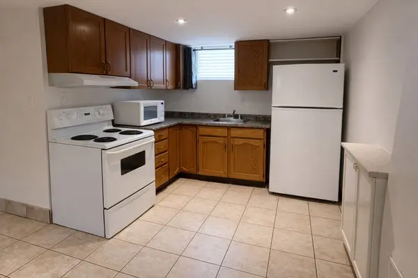 1470 Fisher AVE, Burlington, ON L7P 2L8