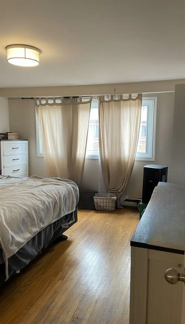 4026 Longmoor DR #12, Burlington, ON L7L 1X2