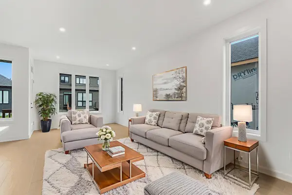 937 Cologne ST, Russell, ON K0A 1W0