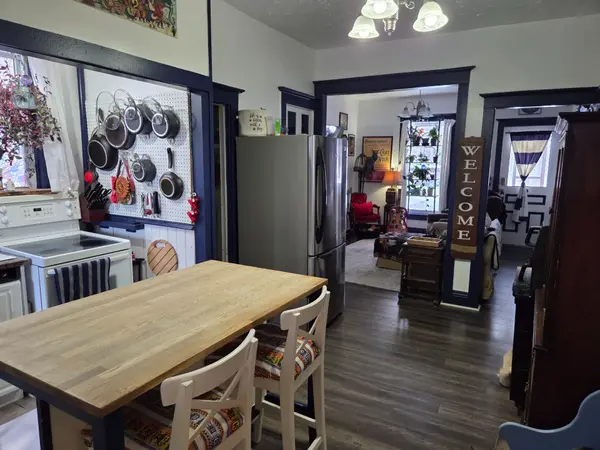 870 George ST N, Peterborough, ON K9H 3T7