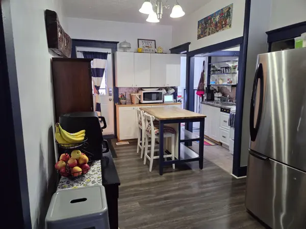 870 George ST N, Peterborough, ON K9H 3T7