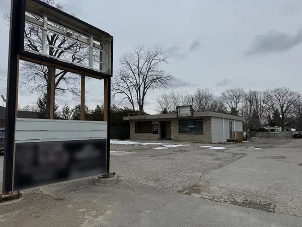 58 Ontario ST N, Lambton Shores, ON N0M 1T0